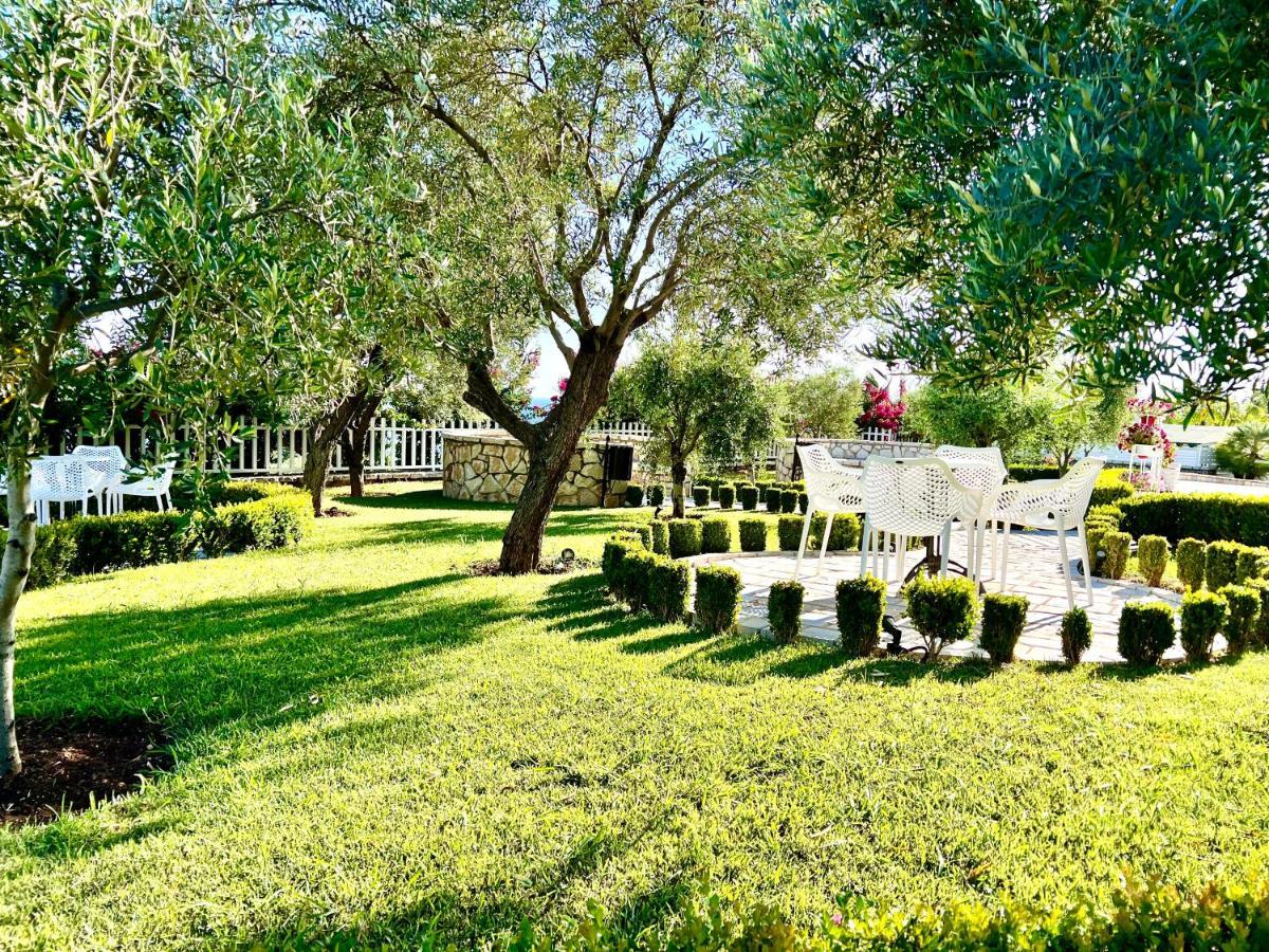 Elysium Hotel Dhërmi Dış mekan fotoğraf