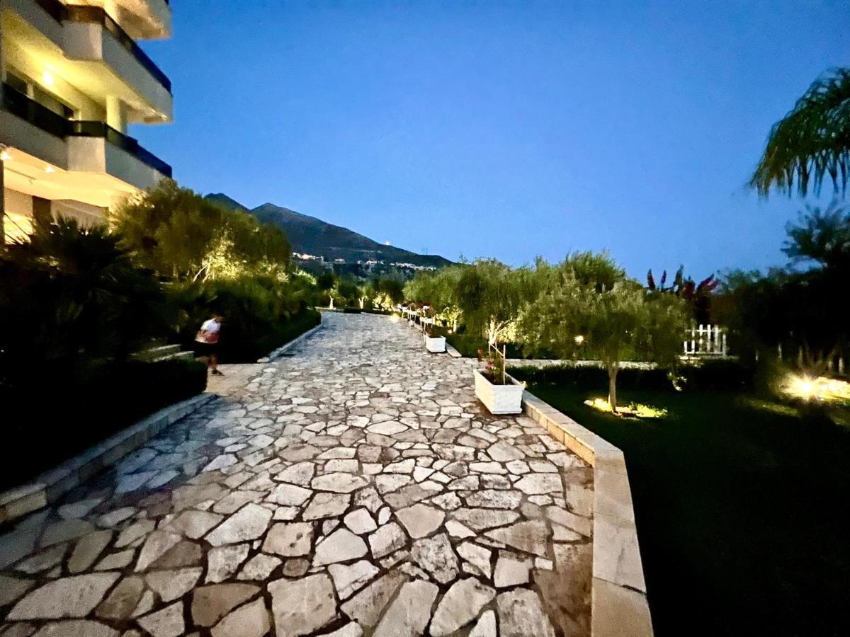 Elysium Hotel Dhërmi Dış mekan fotoğraf