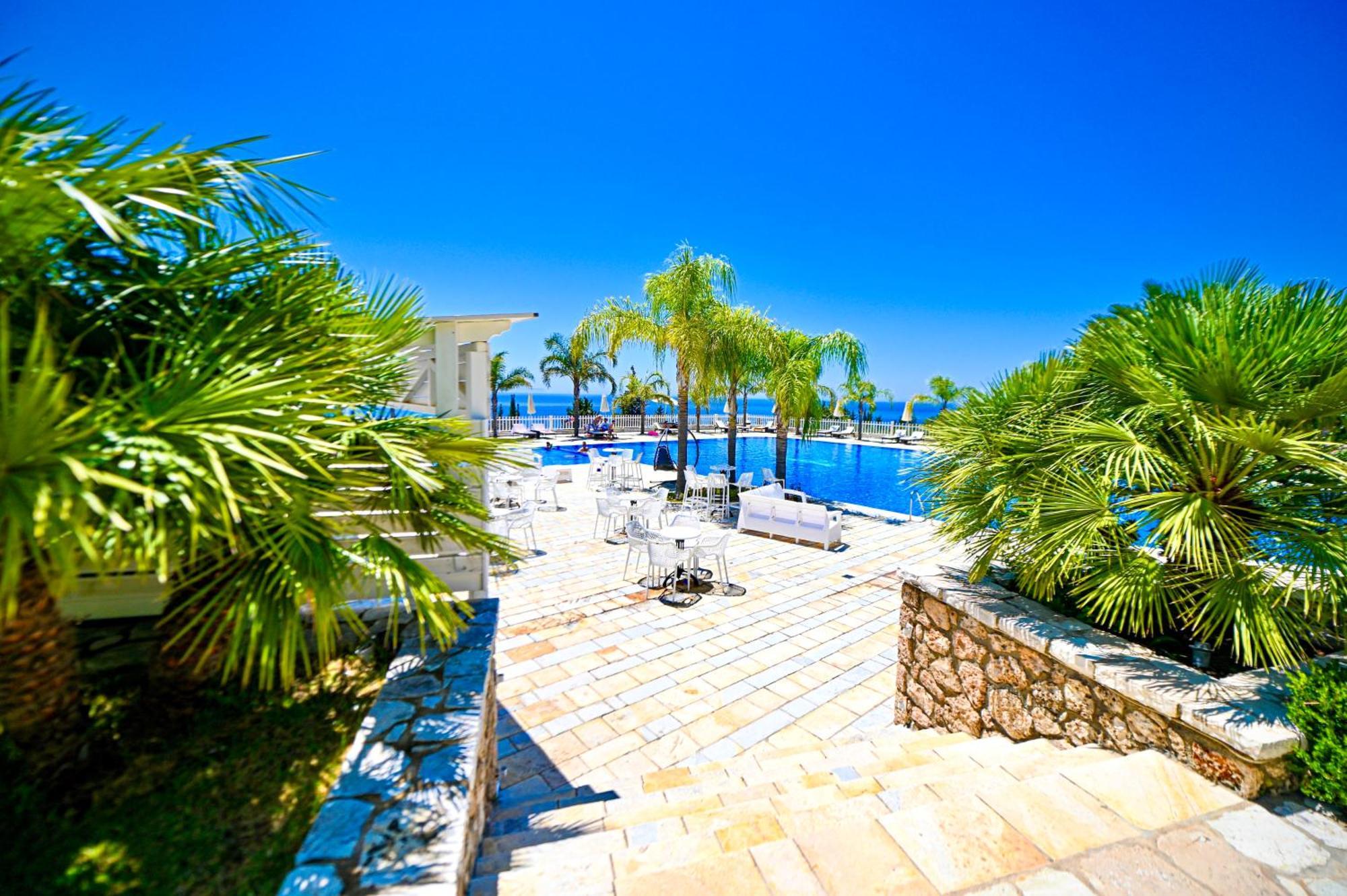 Elysium Hotel Dhërmi Dış mekan fotoğraf