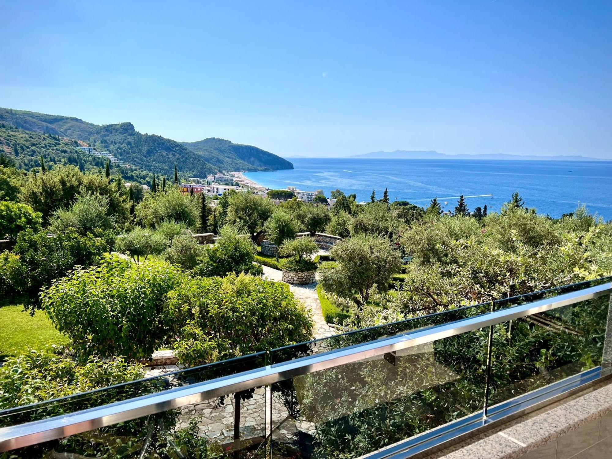 Elysium Hotel Dhërmi Dış mekan fotoğraf