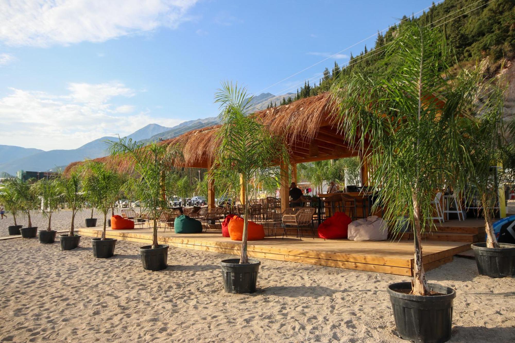 Elysium Hotel Dhërmi Dış mekan fotoğraf