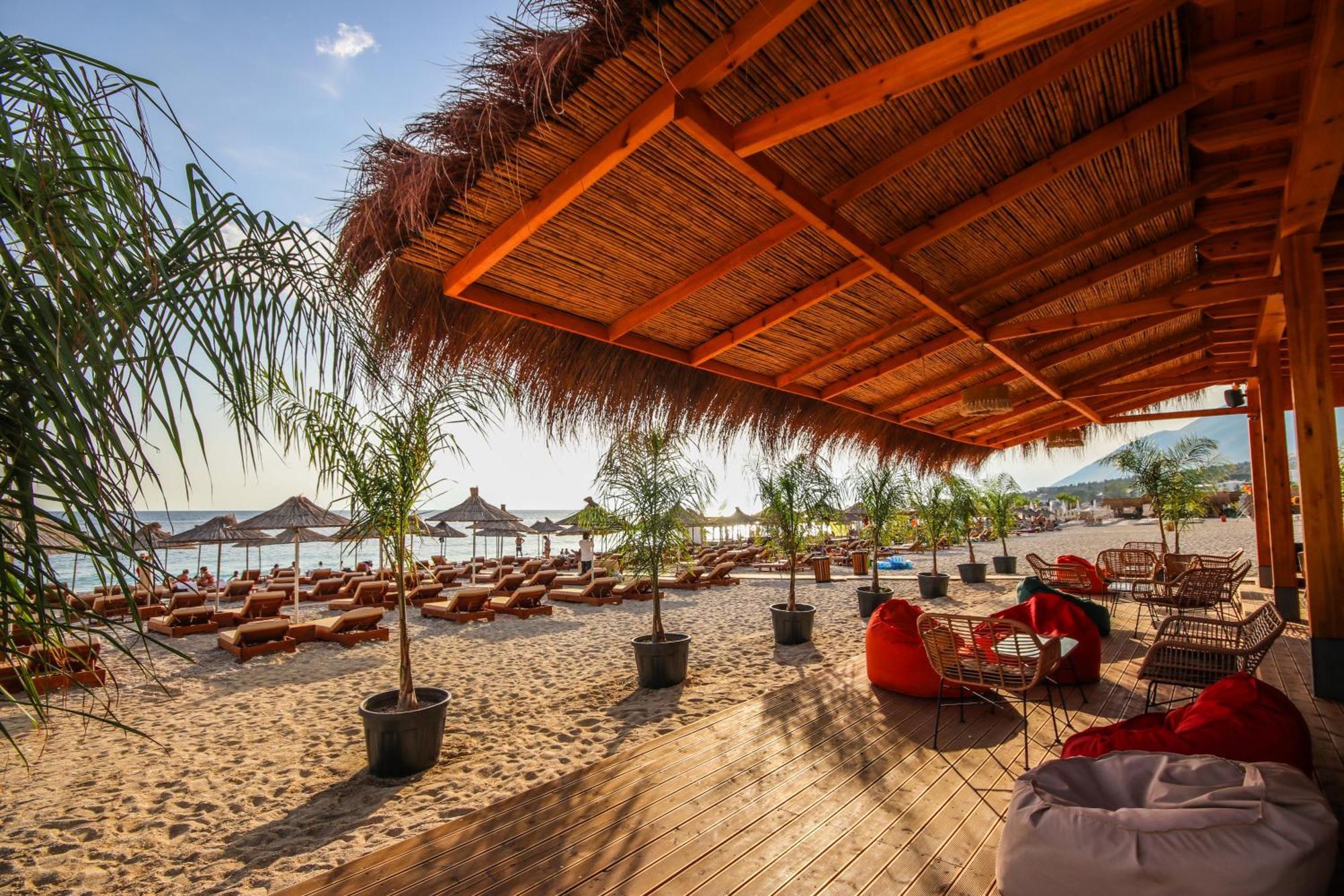 Elysium Hotel Dhërmi Dış mekan fotoğraf
