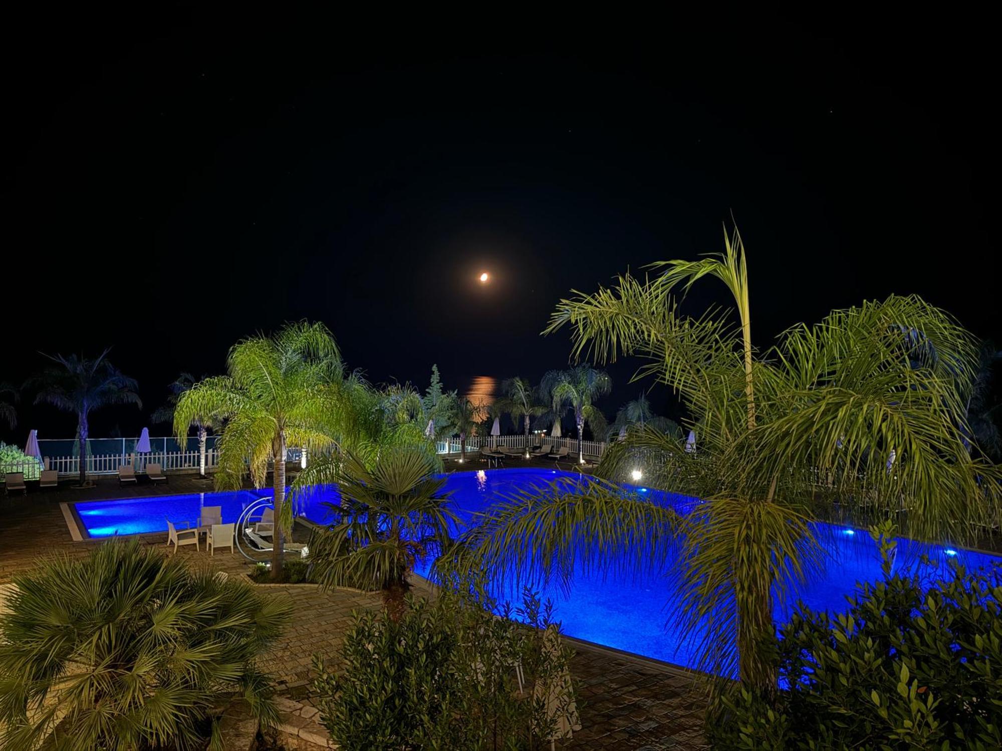 Elysium Hotel Dhërmi Dış mekan fotoğraf
